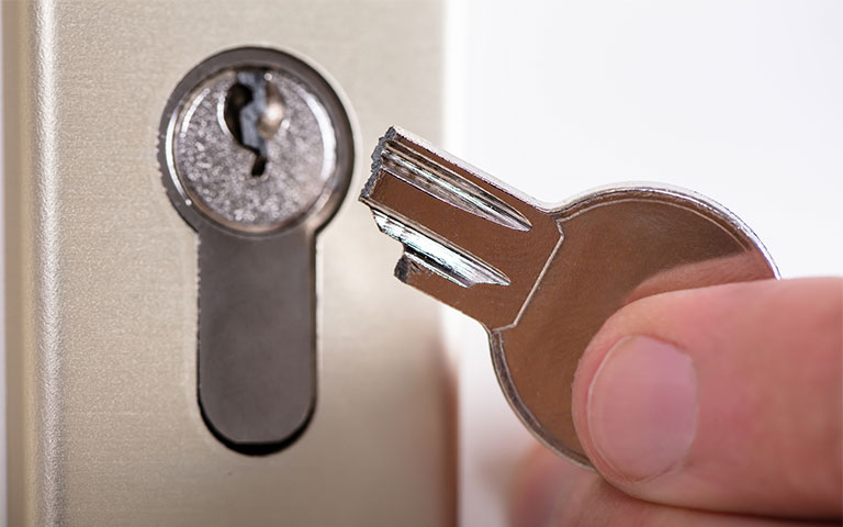 Green locksmith is ready for provideing broken key extractions service in Daytona Beach & Ormond Beach, FL